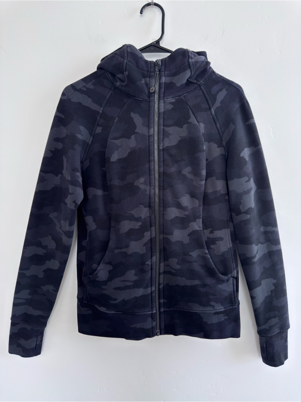 Lululemon Scuba Hoodie Size 6 Black Gray Camo Full Zip Fitted Jacket Thumbholes